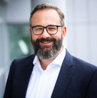 Průzkum Enterprise AI 2025: ambice vs. realita a open source jako klíč k úspěchu